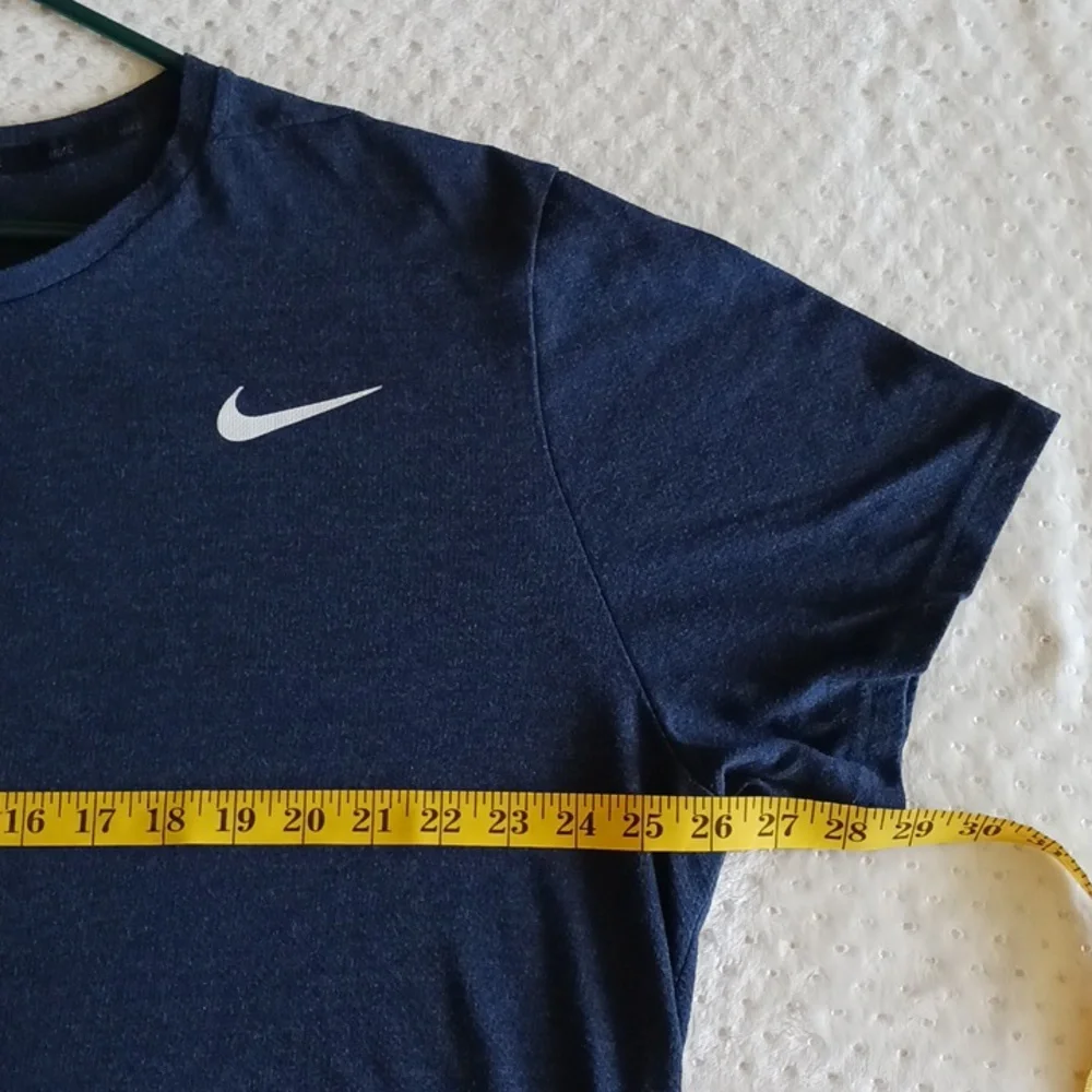 Men's Nike XXL blue lightweight Tshirt - Picture 6 of 7